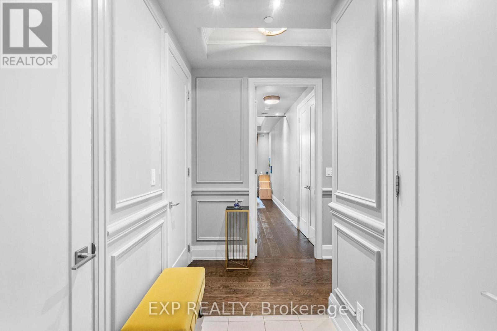 203 - 9 Stollery Pond Crescent, Markham, Ontario  L6C 0Y1 - Photo 2 - N13536204