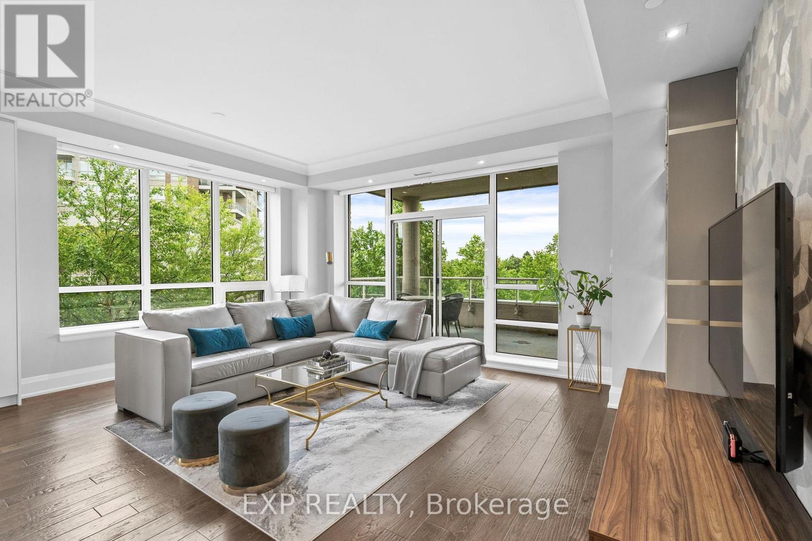 203 - 9 Stollery Pond Crescent, Markham, Ontario  L6C 0Y1 - Photo 3 - N13536204