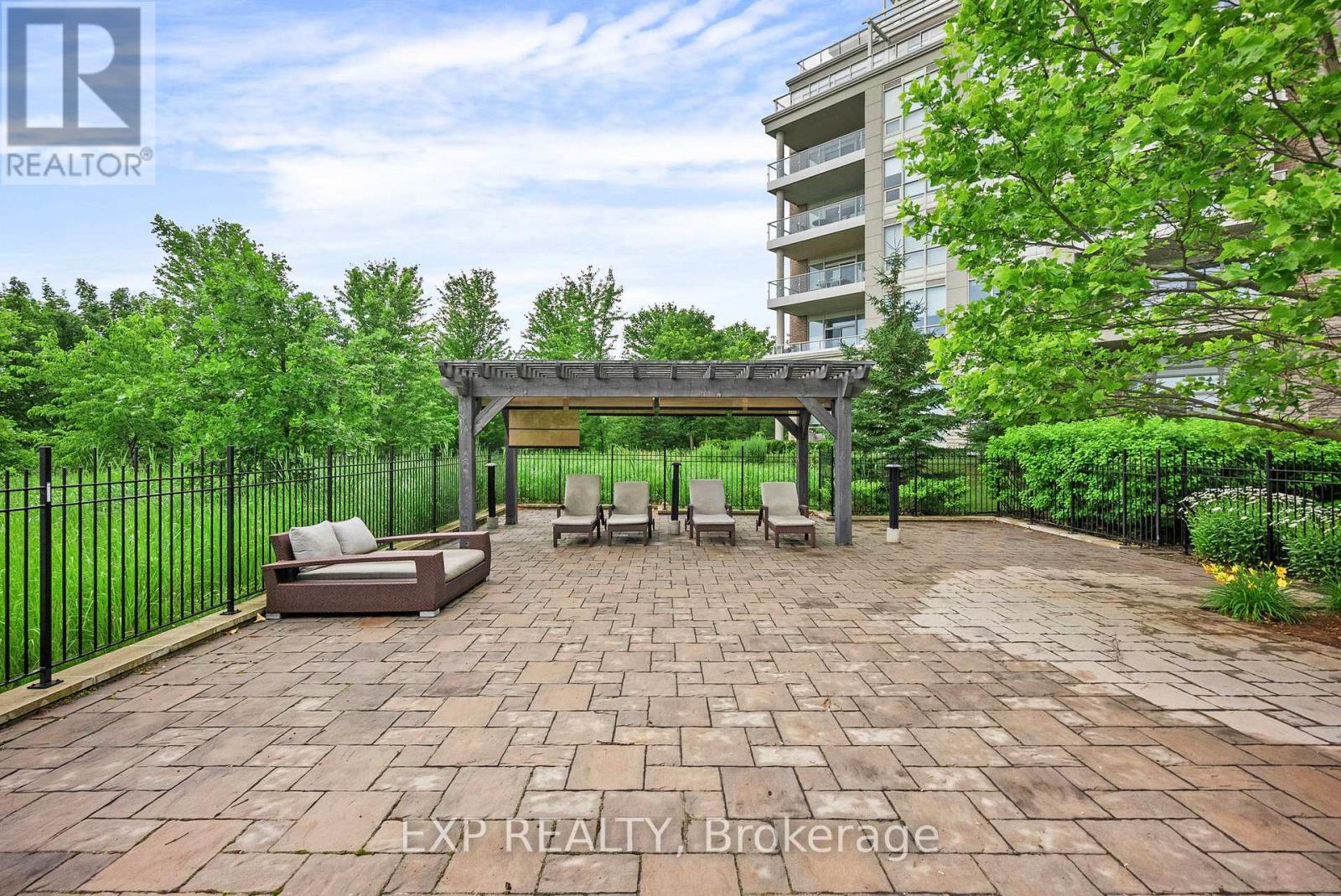 203 - 9 Stollery Pond Crescent, Markham, Ontario  L6C 0Y1 - Photo 37 - N13536204
