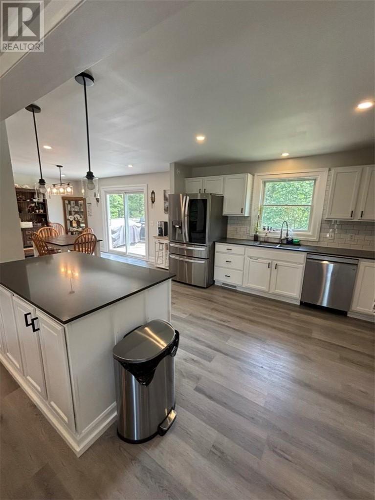 72 Jacobson Road, Markstay, Ontario  P0M 2G0 - Photo 15 - 2129050