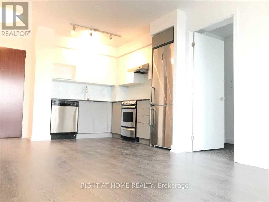 1022 - 160 Flemington Road, Toronto, Ontario M6A 0A9 - Photo 3 - W13536088