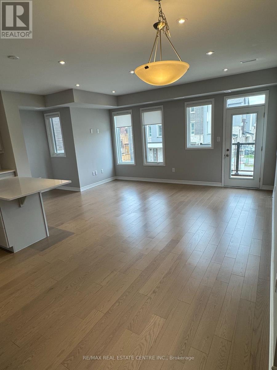 5132 Vetere Street, Mississauga, Ontario L5M 2S8 - Photo 7 - W13536168