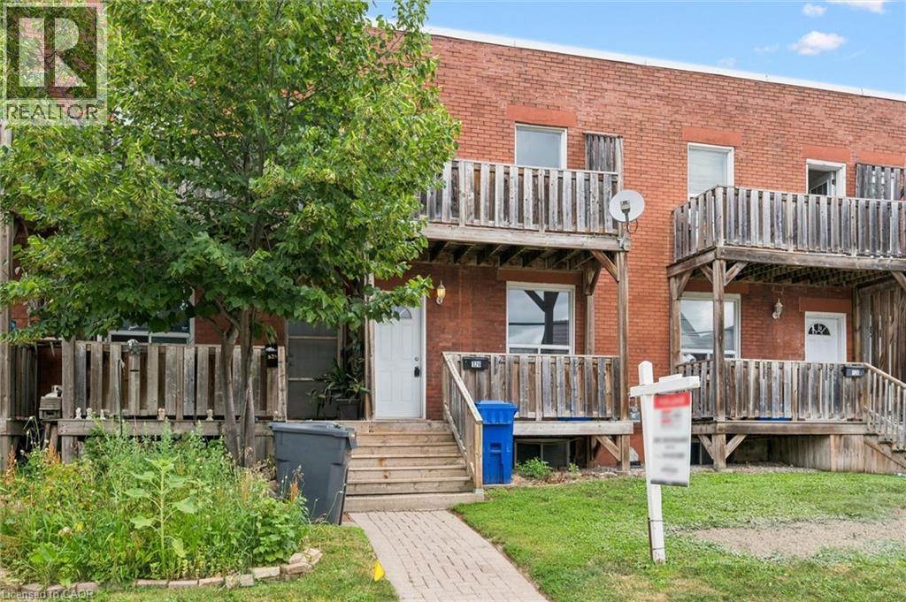 126 Wellington Street N, Kitchener, Ontario  N2H 5K1 - Photo 2 - 40845950