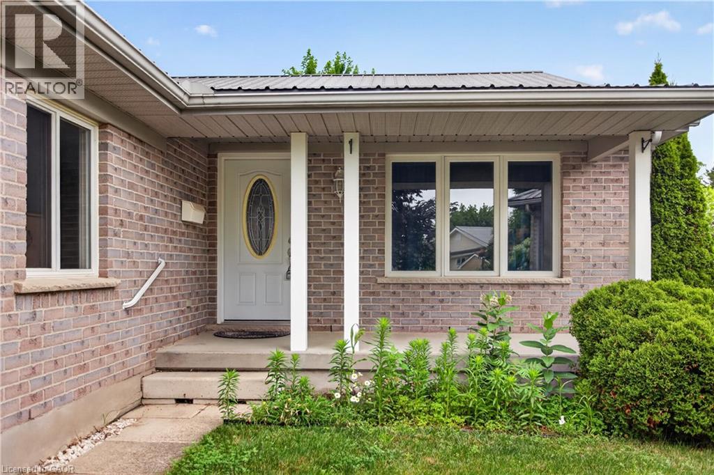 15 Erin Court, Aylmer, Ontario  N5H 3G6 - Photo 4 - 40845349