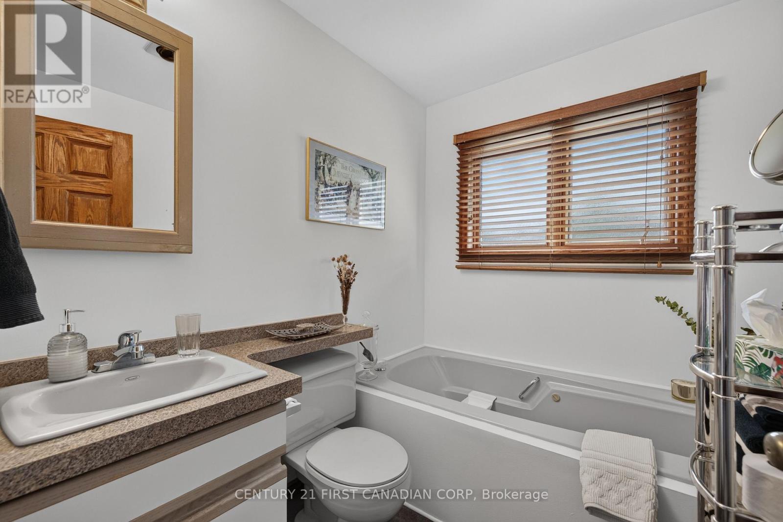 22 Heritage Court, Strathroy-Caradoc, Ontario  N7G 3Y6 - Photo 22 - X13536266