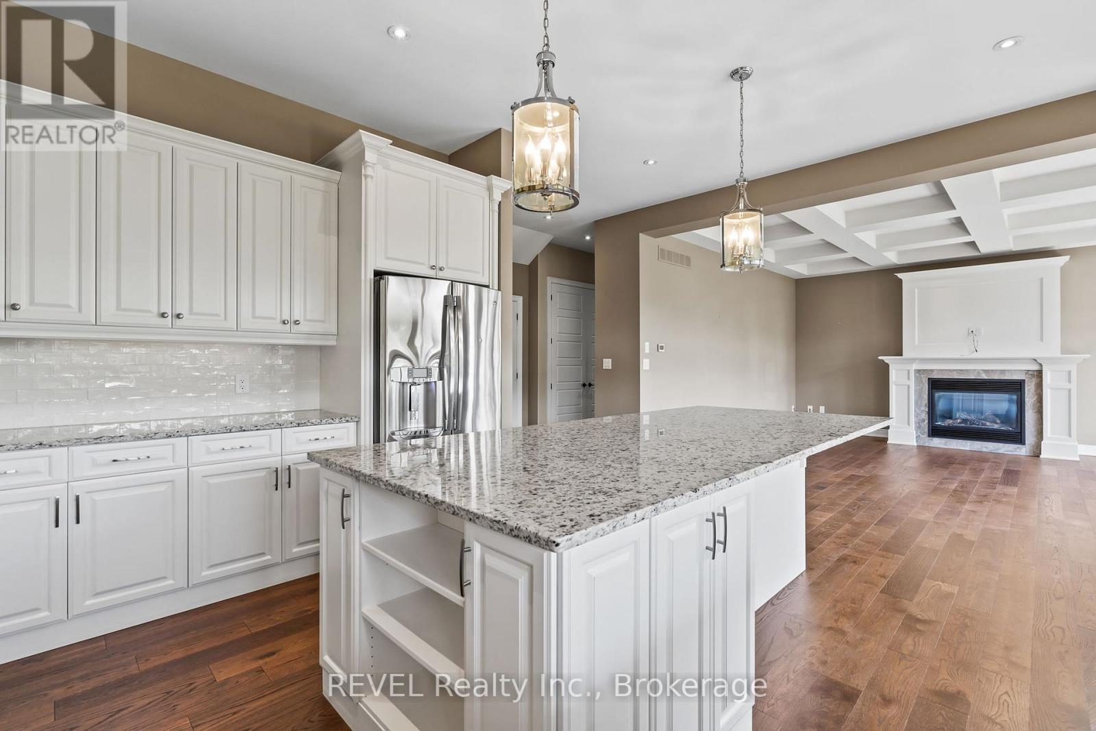 9208 Hendershot Boulevard, Niagara Falls, Ontario  L2H 0E3 - Photo 13 - X13536234