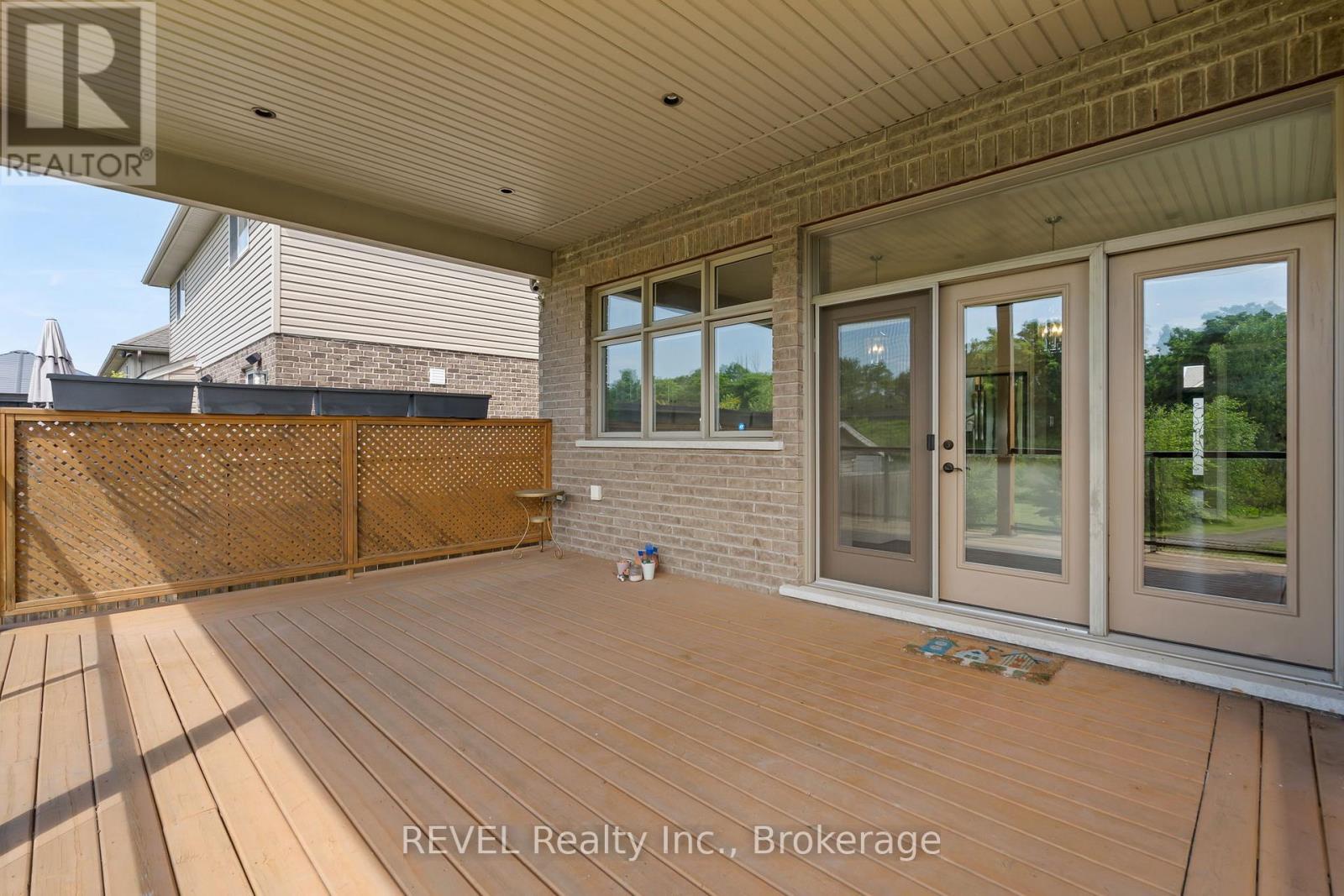 9208 Hendershot Boulevard, Niagara Falls, Ontario  L2H 0E3 - Photo 18 - X13536234