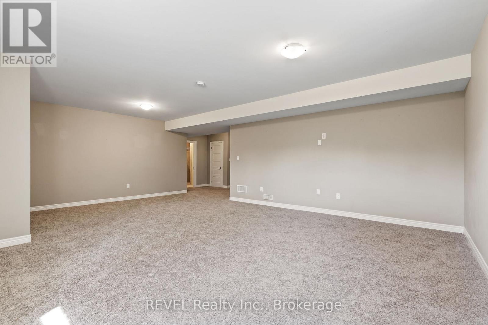 9208 Hendershot Boulevard, Niagara Falls, Ontario  L2H 0E3 - Photo 33 - X13536234