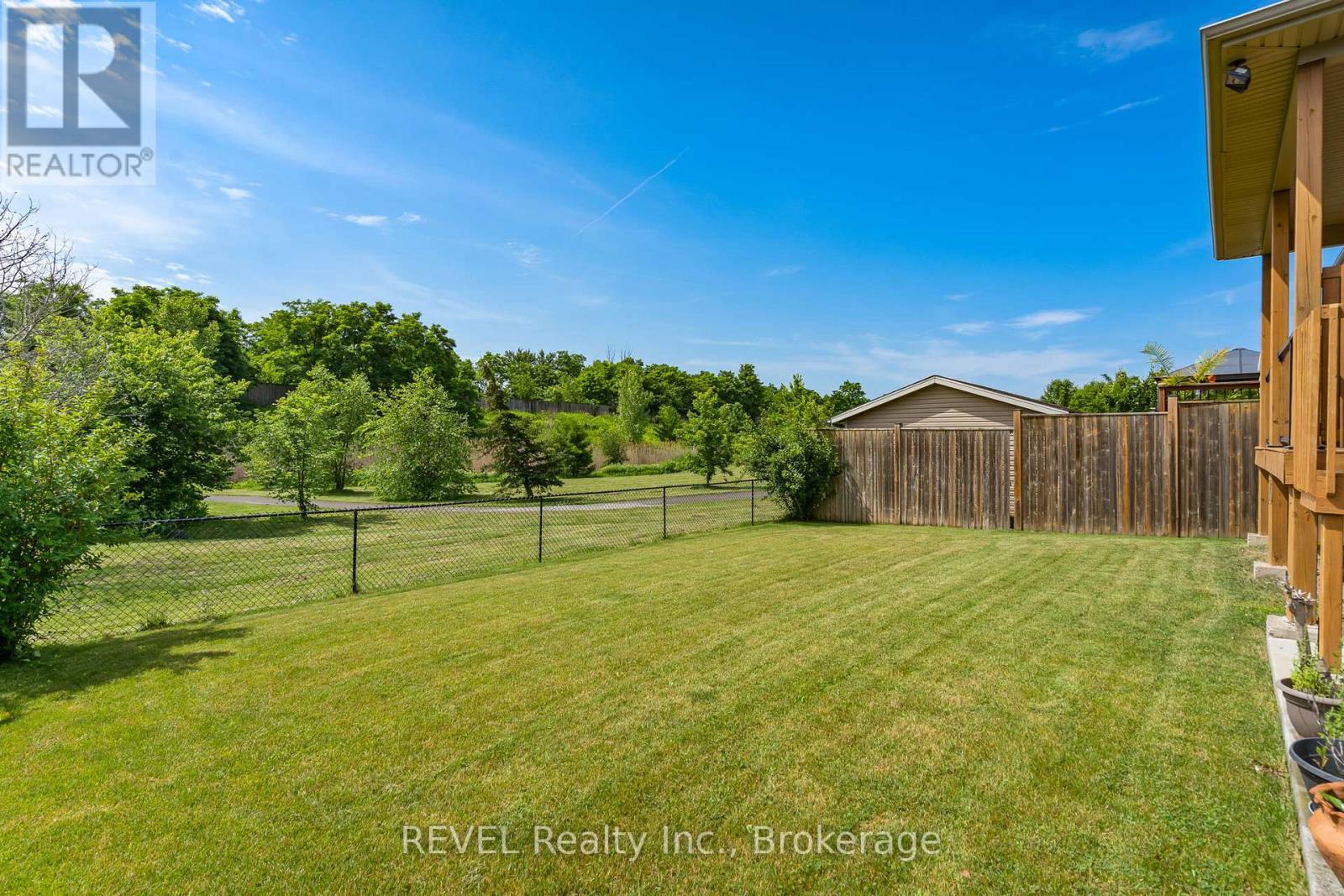 9208 Hendershot Boulevard, Niagara Falls, Ontario  L2H 0E3 - Photo 38 - X13536234