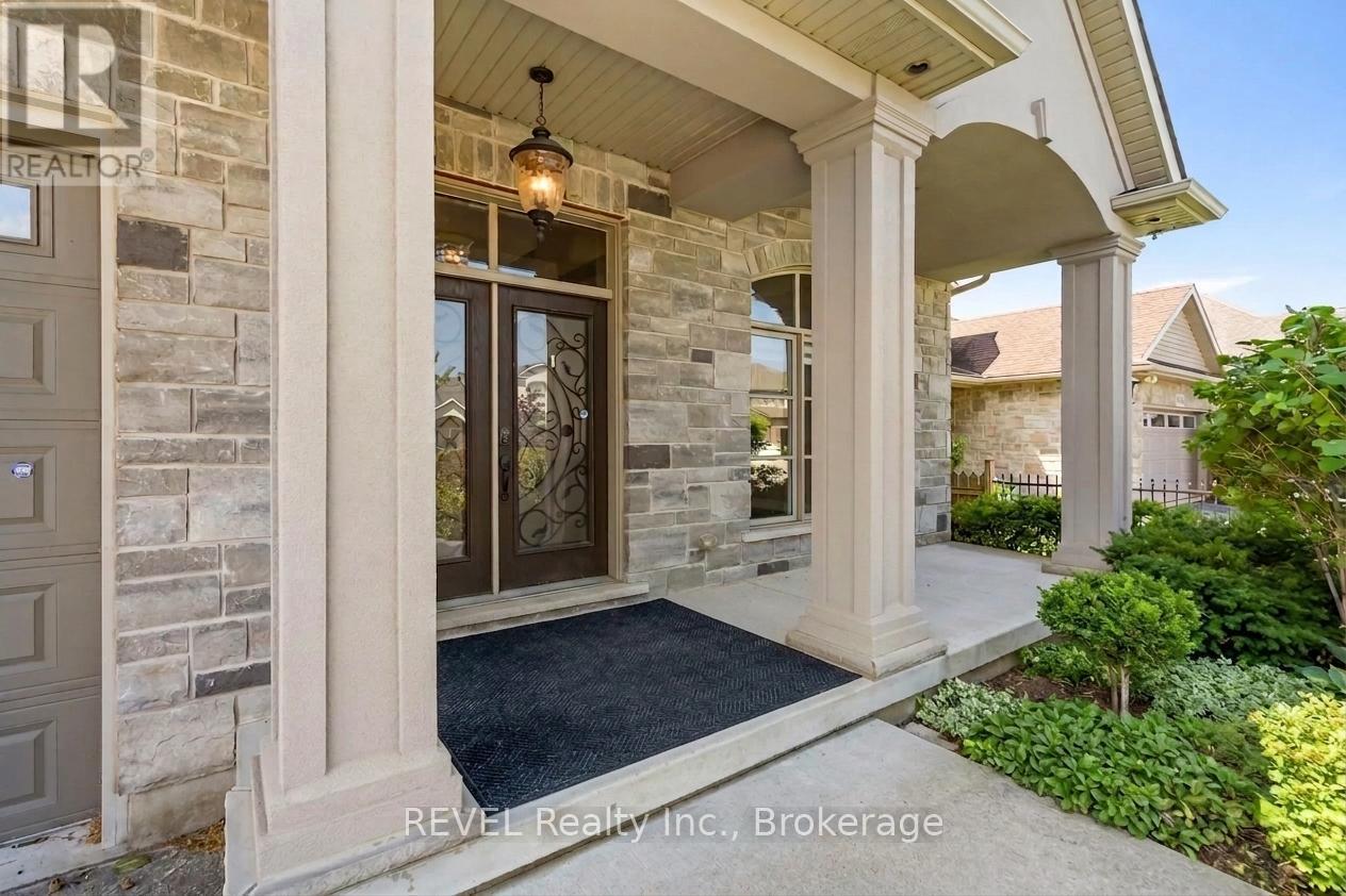 9208 Hendershot Boulevard, Niagara Falls, Ontario  L2H 0E3 - Photo 4 - X13536234