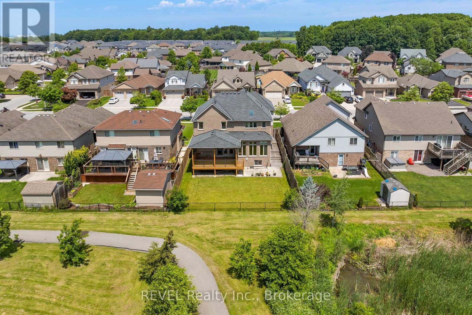 9208 Hendershot Boulevard, Niagara Falls, Ontario  L2H 0E3 - Photo 43 - X13536234