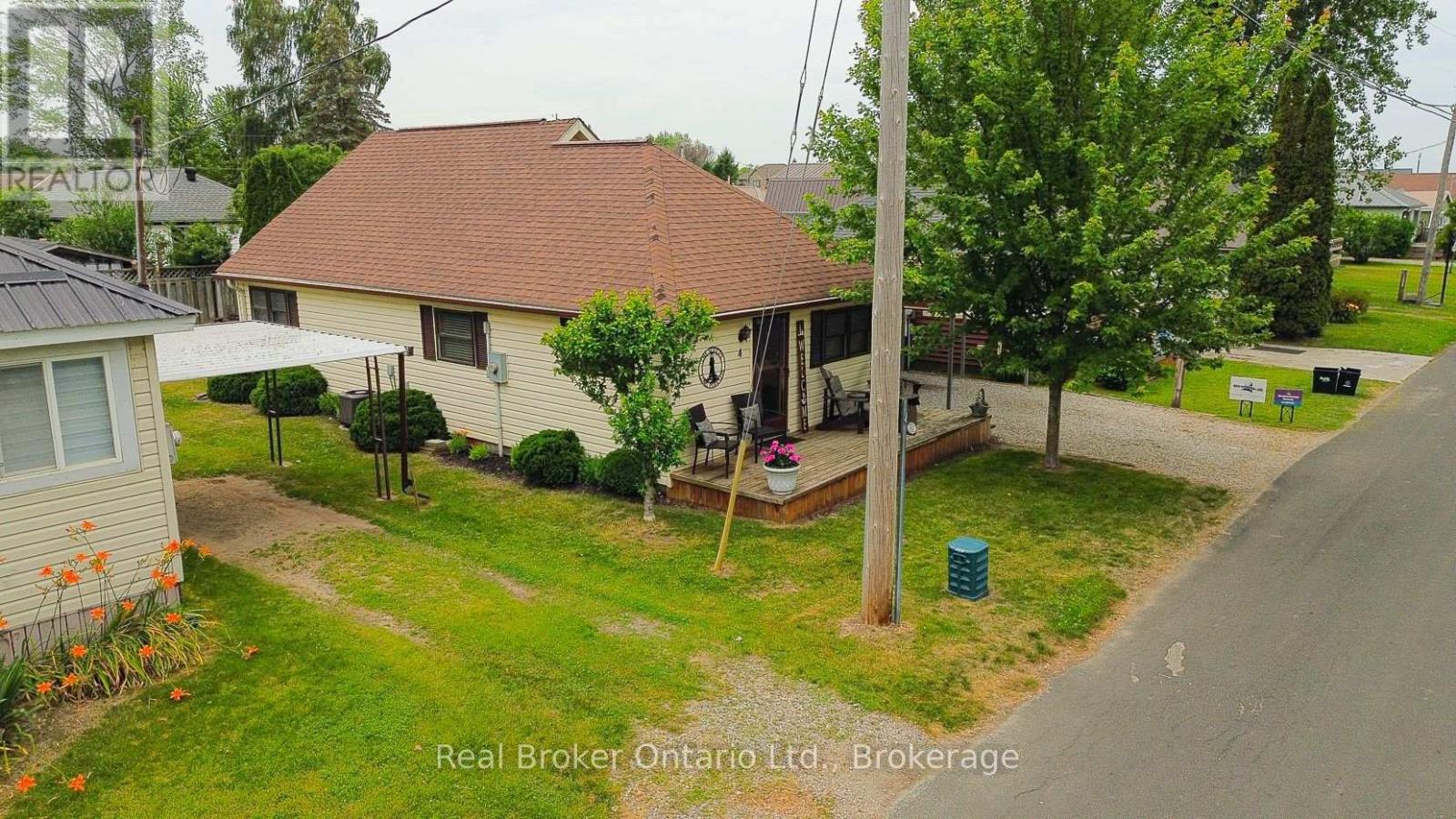 4 Bass Lane, Norfolk, Ontario  N0E 1M0 - Photo 2 - X13536258