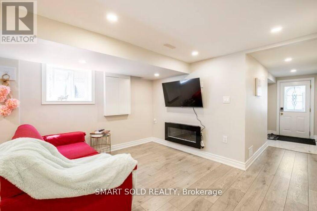 76 Clancy Drive, Toronto, Ontario  M2J 2V8 - Photo 28 - C13535996