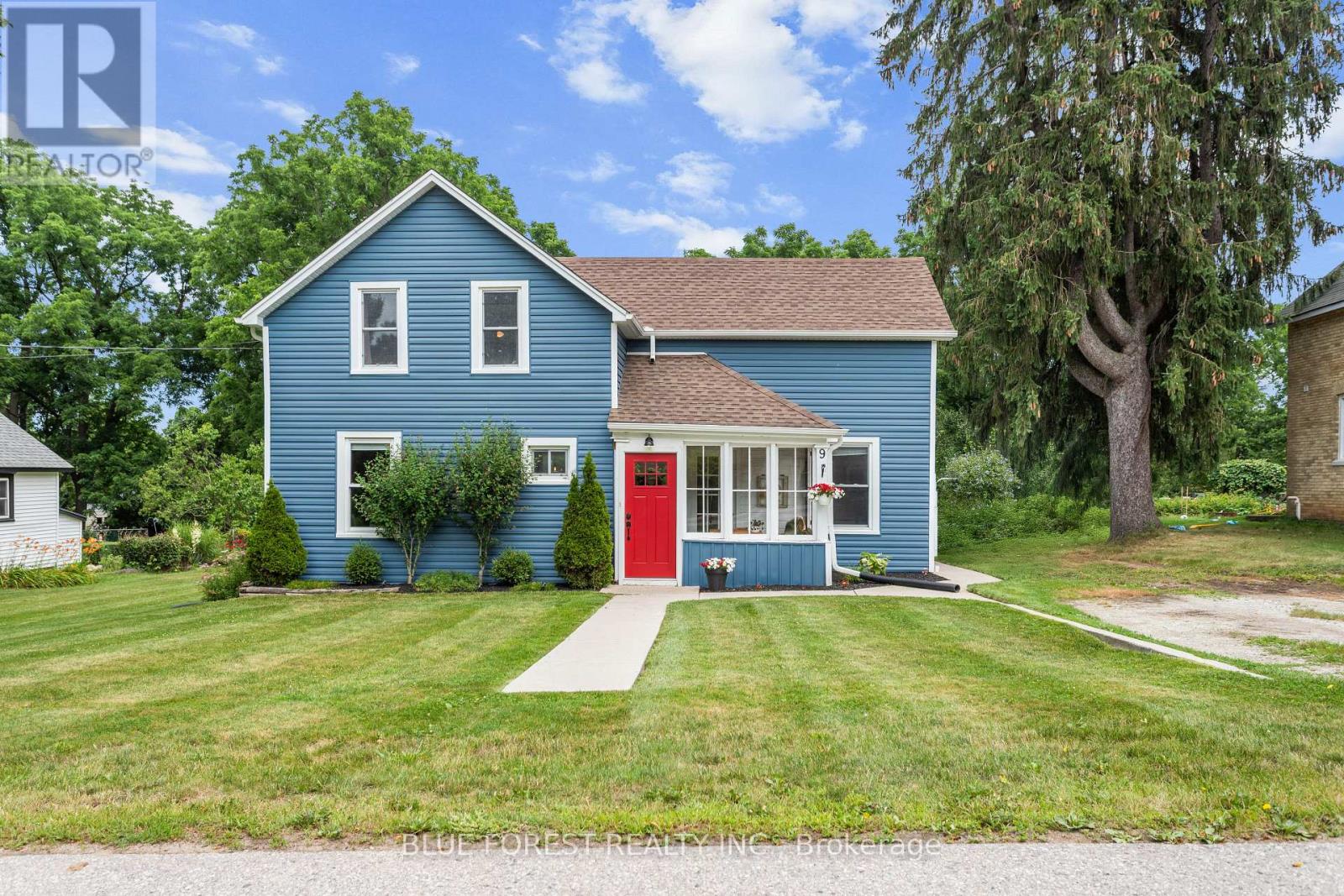 9 UNION STREET E, Lambton Shores (Arkona)
