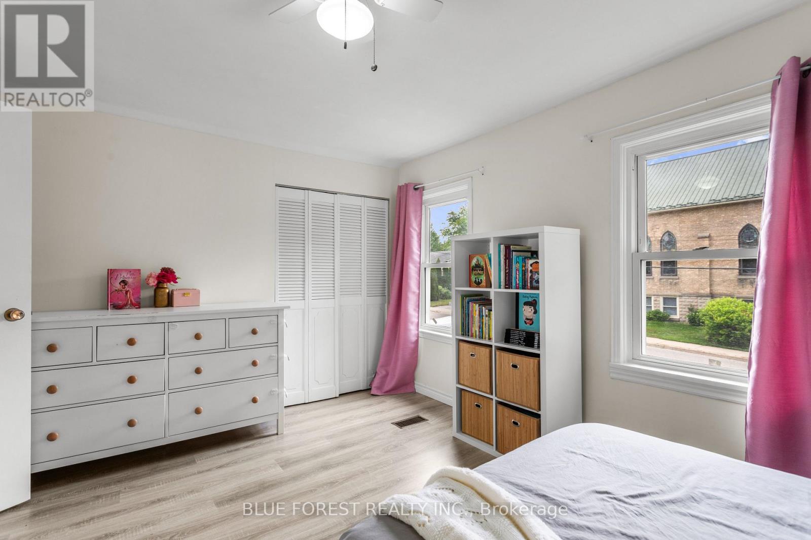 9 Union Street E, Lambton Shores, Ontario  N0M 1B0 - Photo 21 - X13536286
