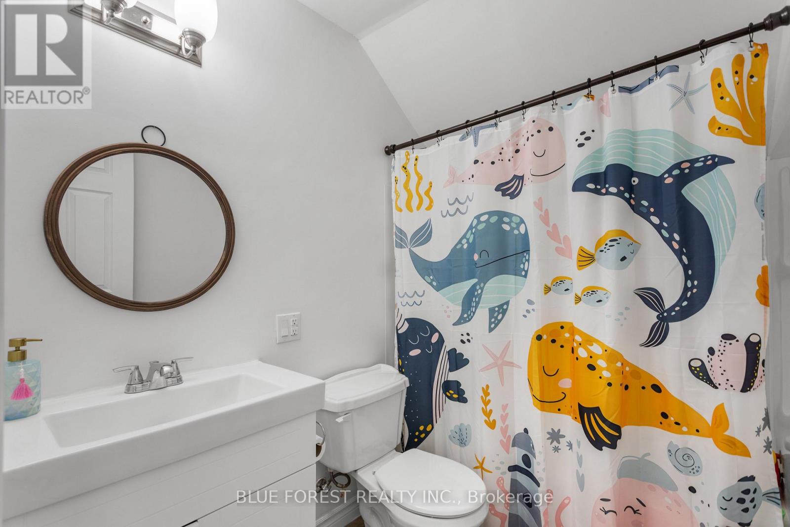 9 Union Street E, Lambton Shores, Ontario  N0M 1B0 - Photo 24 - X13536286