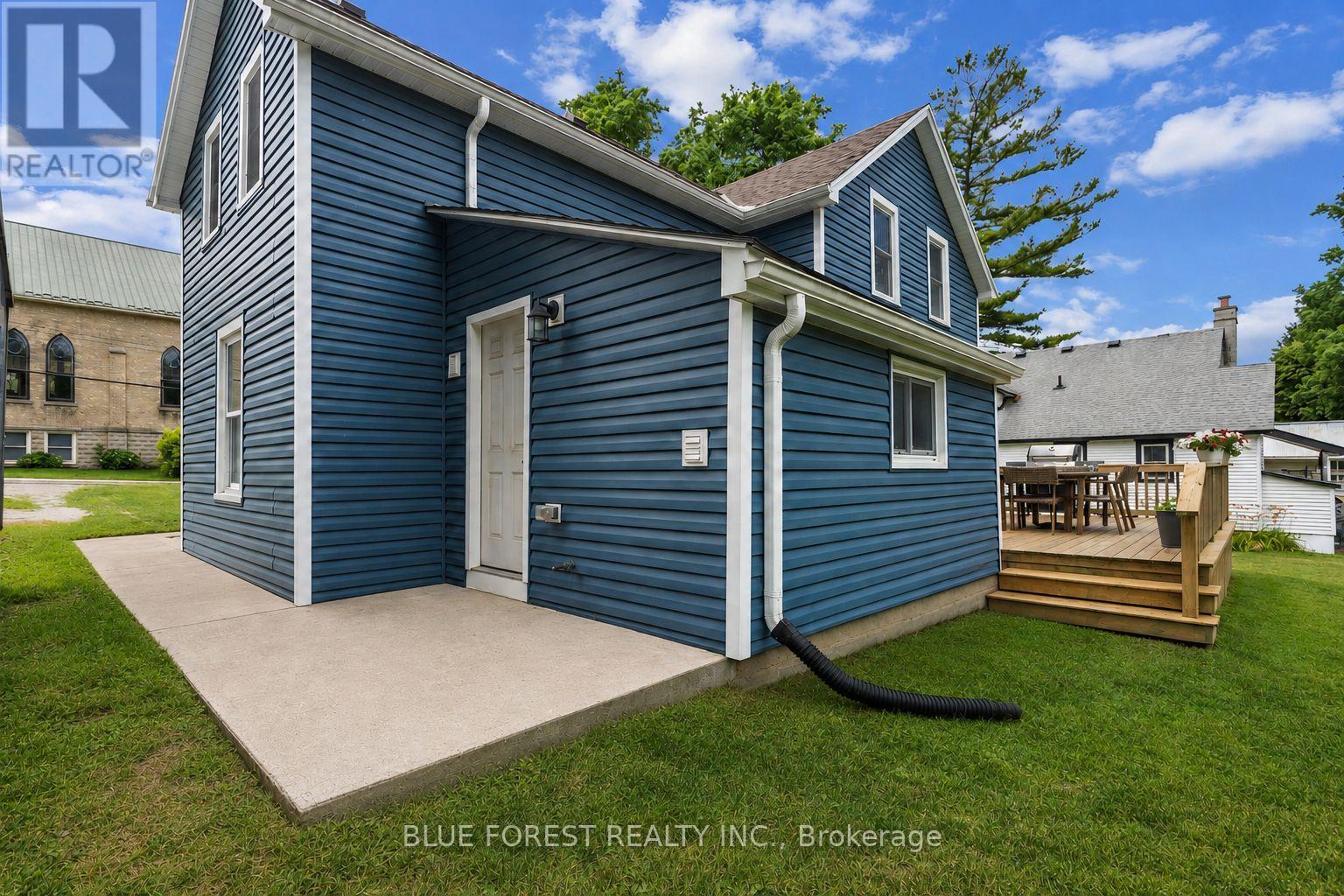 9 Union Street E, Lambton Shores, Ontario  N0M 1B0 - Photo 27 - X13536286