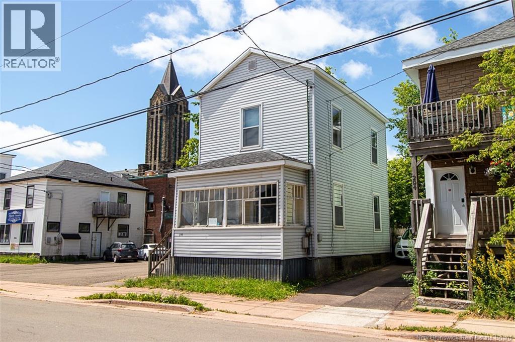 290 Robinson, Moncton, New Brunswick E1A 1P3 - Photo 2 - NB143309