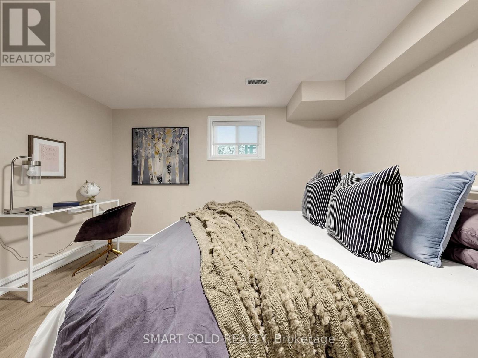 76 Clancy Drive, Toronto, Ontario  M2J 2V8 - Photo 39 - C13535996