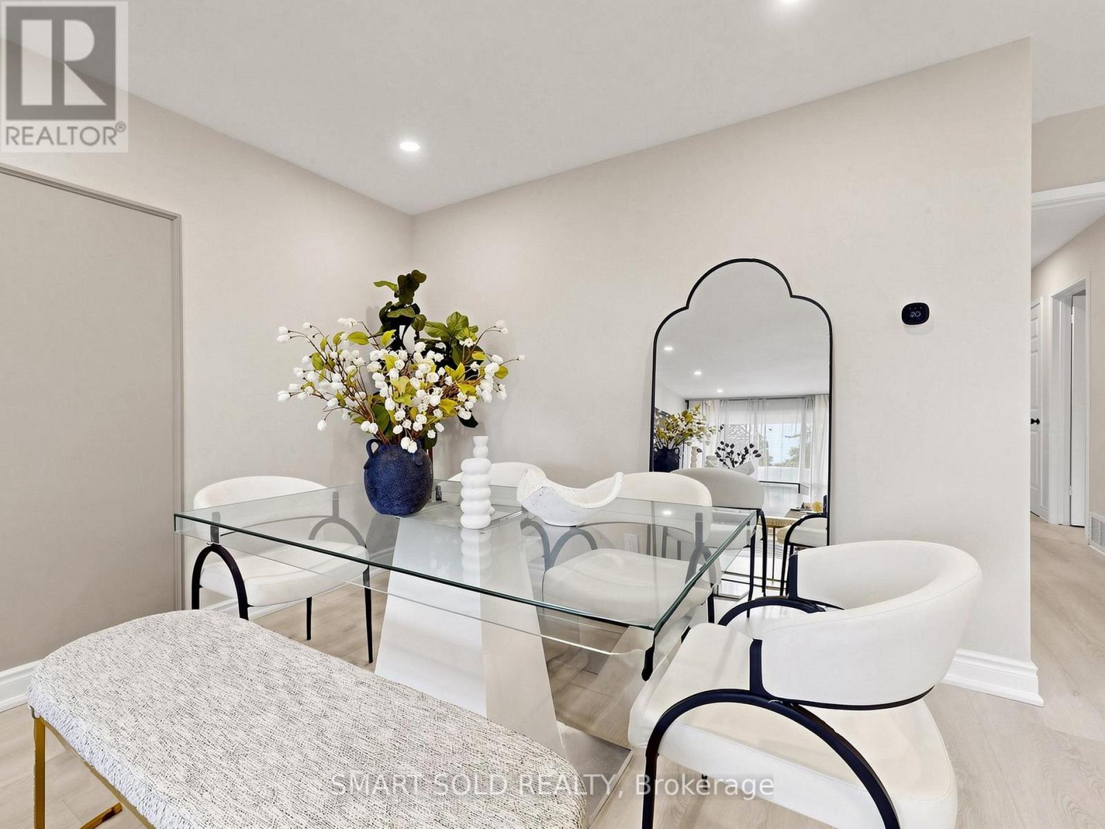 76 Clancy Drive, Toronto, Ontario  M2J 2V8 - Photo 8 - C13535996