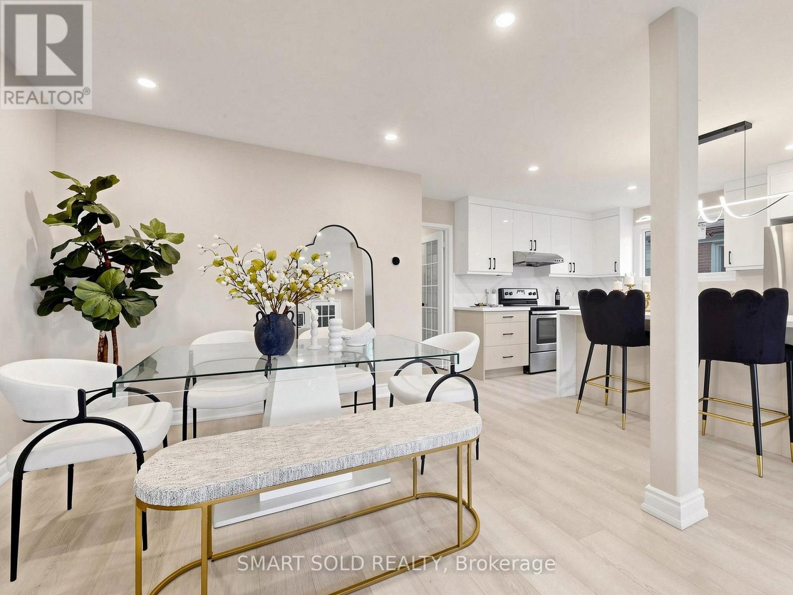 76 Clancy Drive, Toronto, Ontario  M2J 2V8 - Photo 9 - C13535996