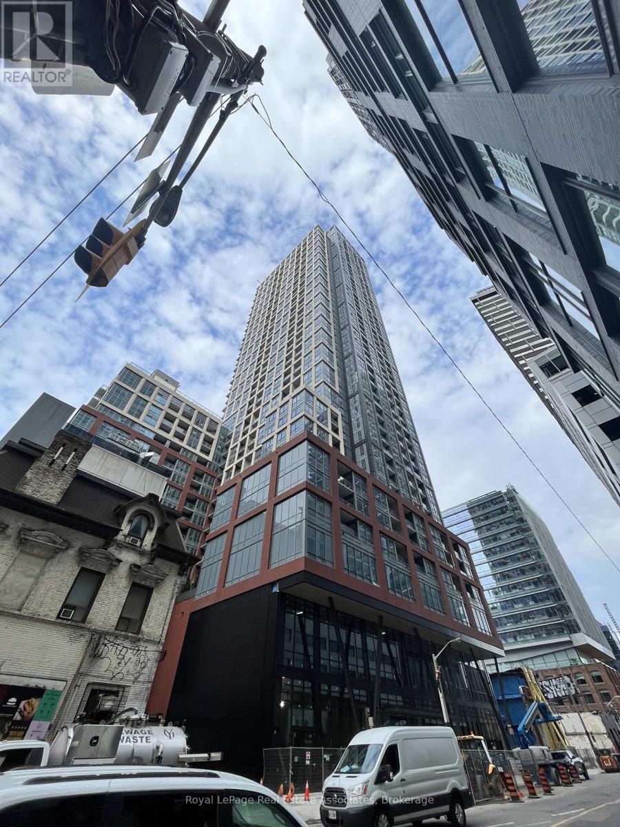 906 - 108 PETER STREET, Toronto, Ontario