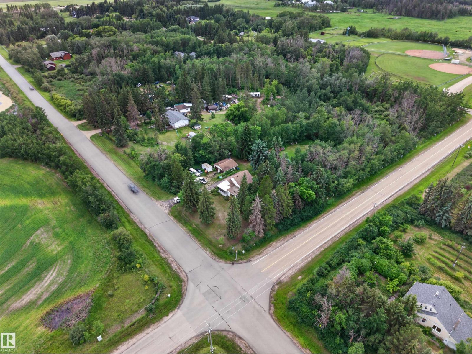 51580 Rge Road 232, Rural Strathcona County, Alberta  T8B 1B1 - Photo 4 - E4497584