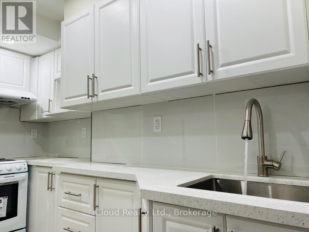 BASEMENT UNIT - 35 BRIXHAM LANE, Brampton (Brampton North)