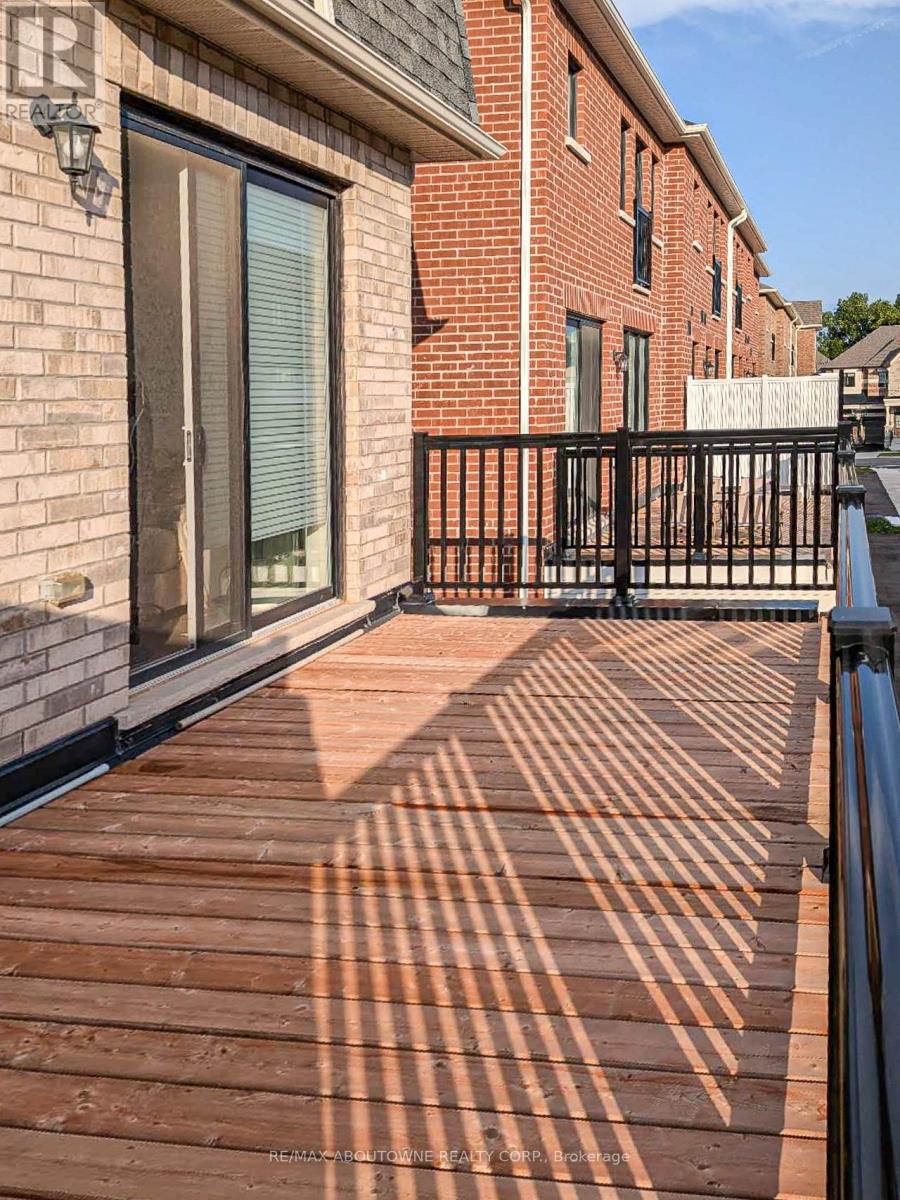 3040 Bramall Gardens, Oakville, Ontario  L6H 7Y2 - Photo 15 - W13536304
