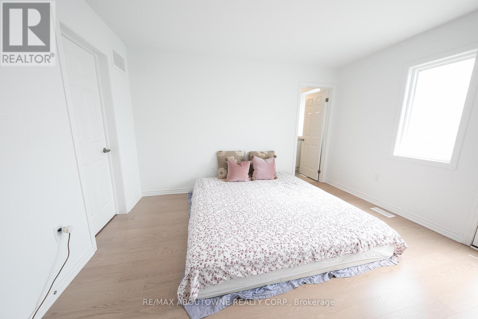 3040 Bramall Gardens, Oakville, Ontario  L6H 7Y2 - Photo 20 - W13536304
