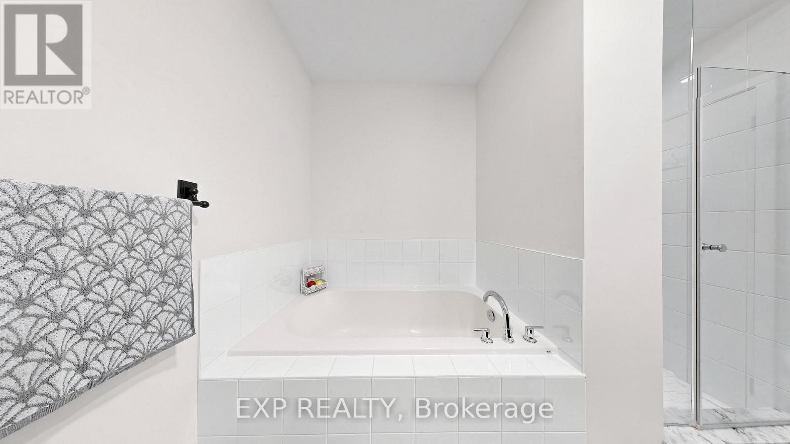 50 Allegranza Avenue, Vaughan, Ontario  L4H 4P2 - Photo 32 - N13524924
