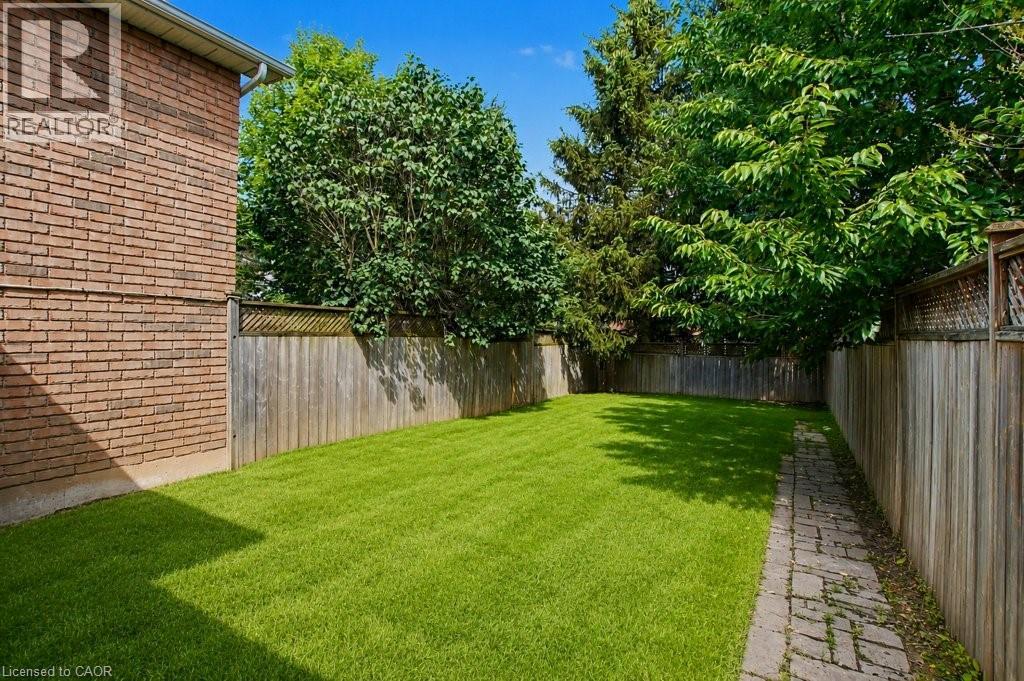 400 Laurel Gate Drive, Waterloo, Ontario  N2T 2S6 - Photo 36 - 40845860