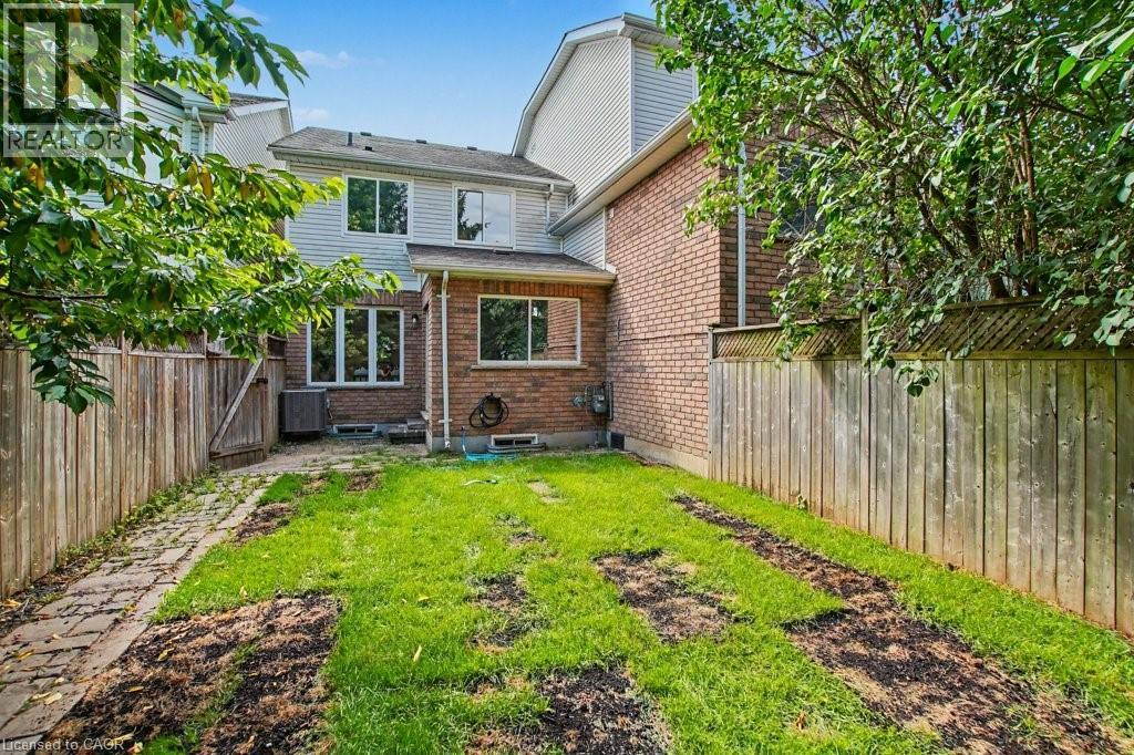 400 Laurel Gate Drive, Waterloo, Ontario  N2T 2S6 - Photo 38 - 40845860
