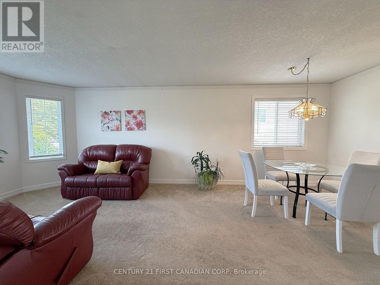 257 Fennel Street, Blandford-Blenheim, Ontario  N0J 1S0 - Photo 10 - X13536524