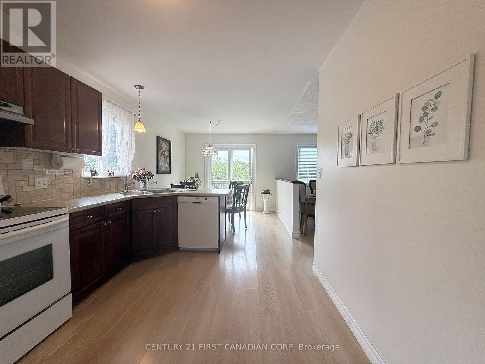 257 Fennel Street, Blandford-Blenheim, Ontario  N0J 1S0 - Photo 13 - X13536524
