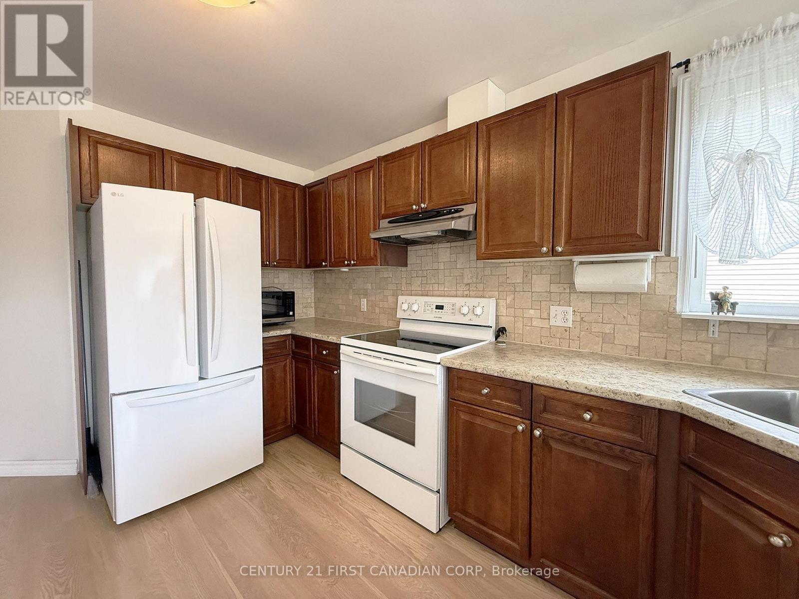 257 Fennel Street, Blandford-Blenheim, Ontario  N0J 1S0 - Photo 14 - X13536524