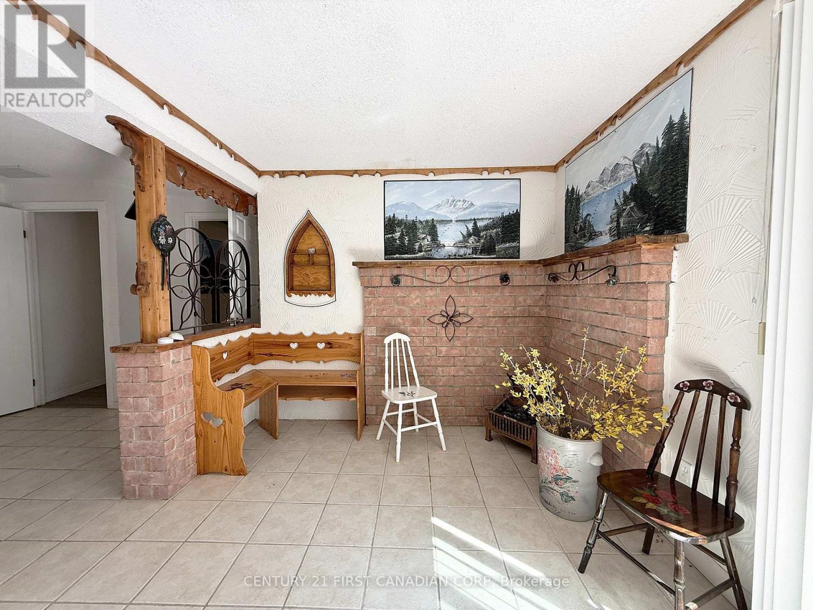 257 Fennel Street, Blandford-Blenheim, Ontario  N0J 1S0 - Photo 28 - X13536524