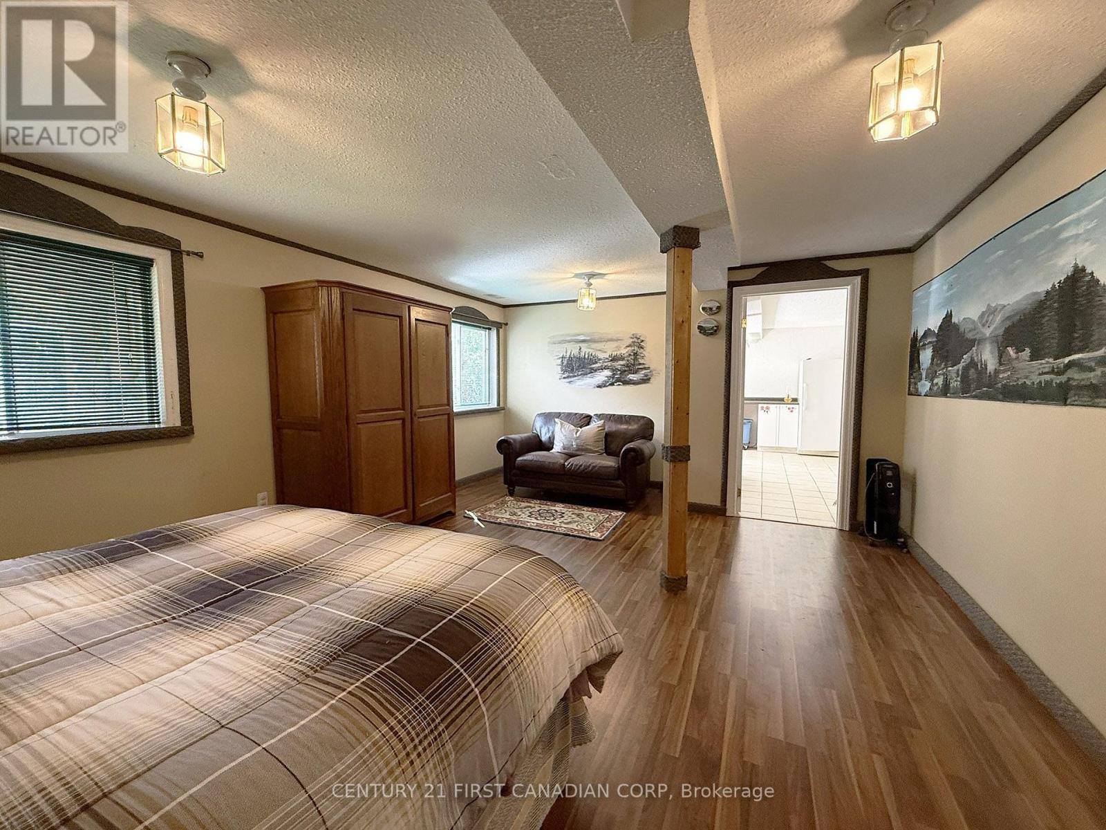257 Fennel Street, Blandford-Blenheim, Ontario  N0J 1S0 - Photo 31 - X13536524