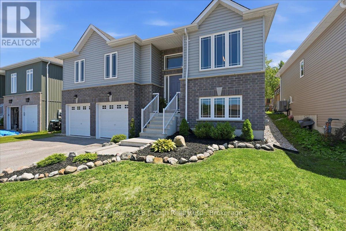 27 Ralph Dalton Boulevard, Tay, Ontario  L0K 2A0 - Photo 2 - S13536520