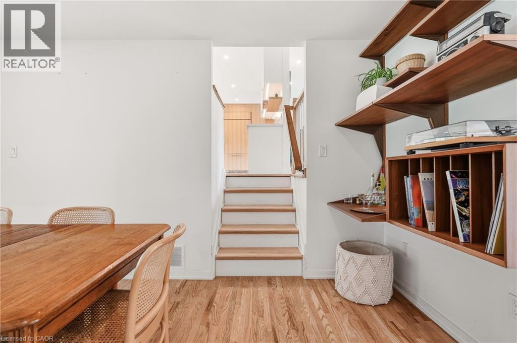 332 Newbold Court, Burlington, Ontario  L7R 2Y6 - Photo 21 - 40844247