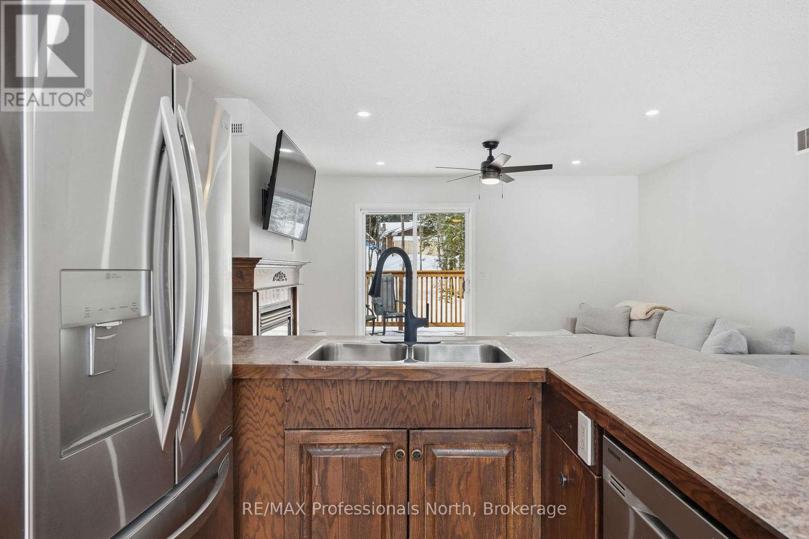 1036 Post Road, Bracebridge, Ontario  P1L 1W9 - Photo 12 - X13536448