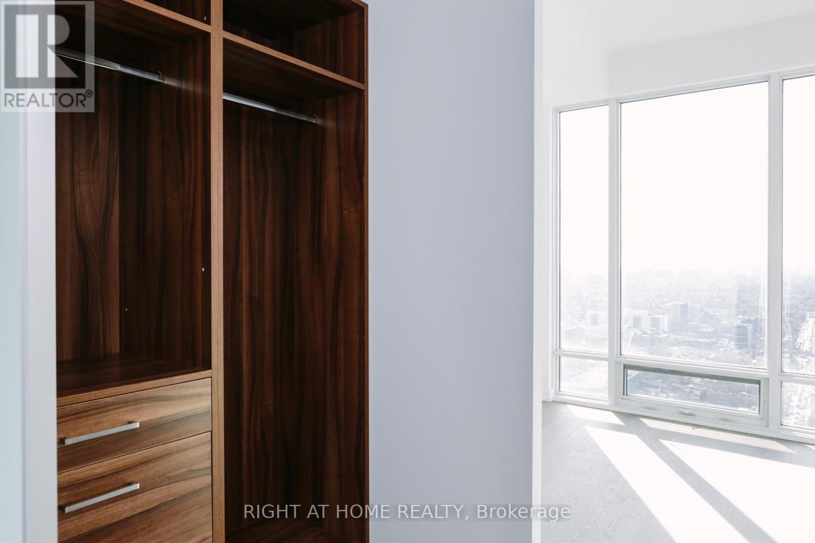 2711 - 488 University Avenue, Toronto, Ontario  M5G 0C1 - Photo 17 - C13536446