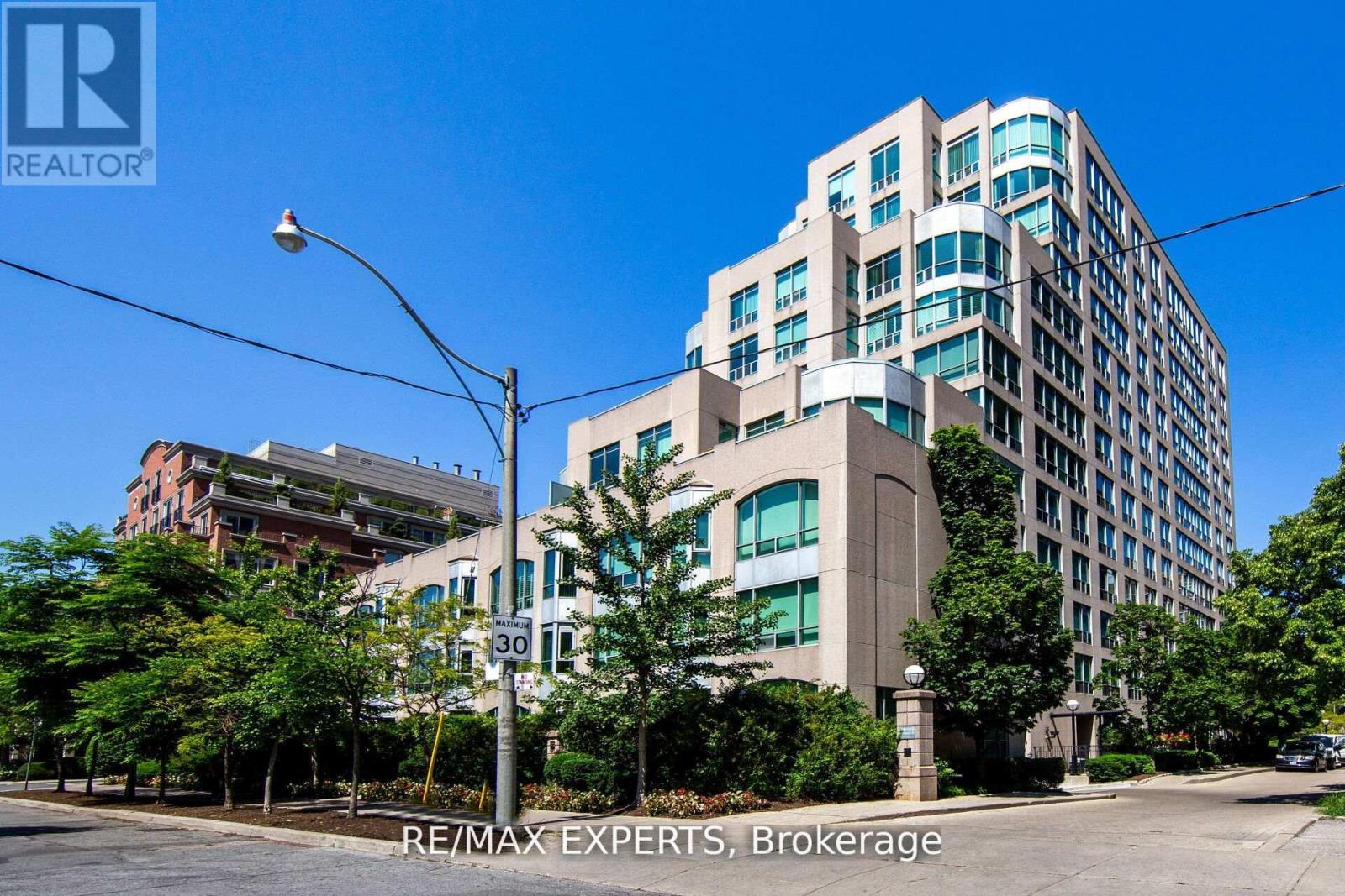 1006 - 942 YONGE STREET, Toronto, Ontario