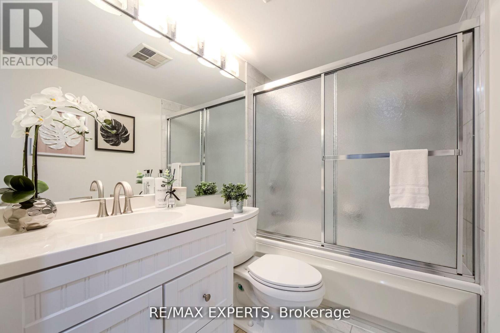 1006 - 942 Yonge Street, Toronto, Ontario M4W 3S8 - Photo 33 - C13536458