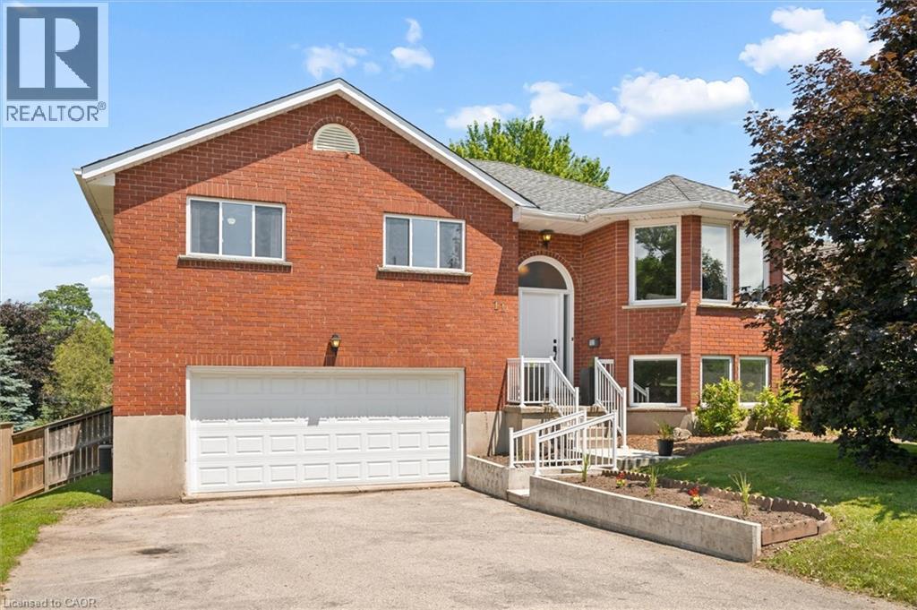 11 Bonniewood Drive, Mapleton, Ontario  N0G 1P0 - Photo 2 - 40845558