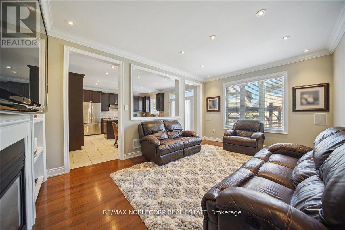 27 Gorman Avenue, Vaughan, Ontario  L4H 3L4 - Photo 13 - N13536422