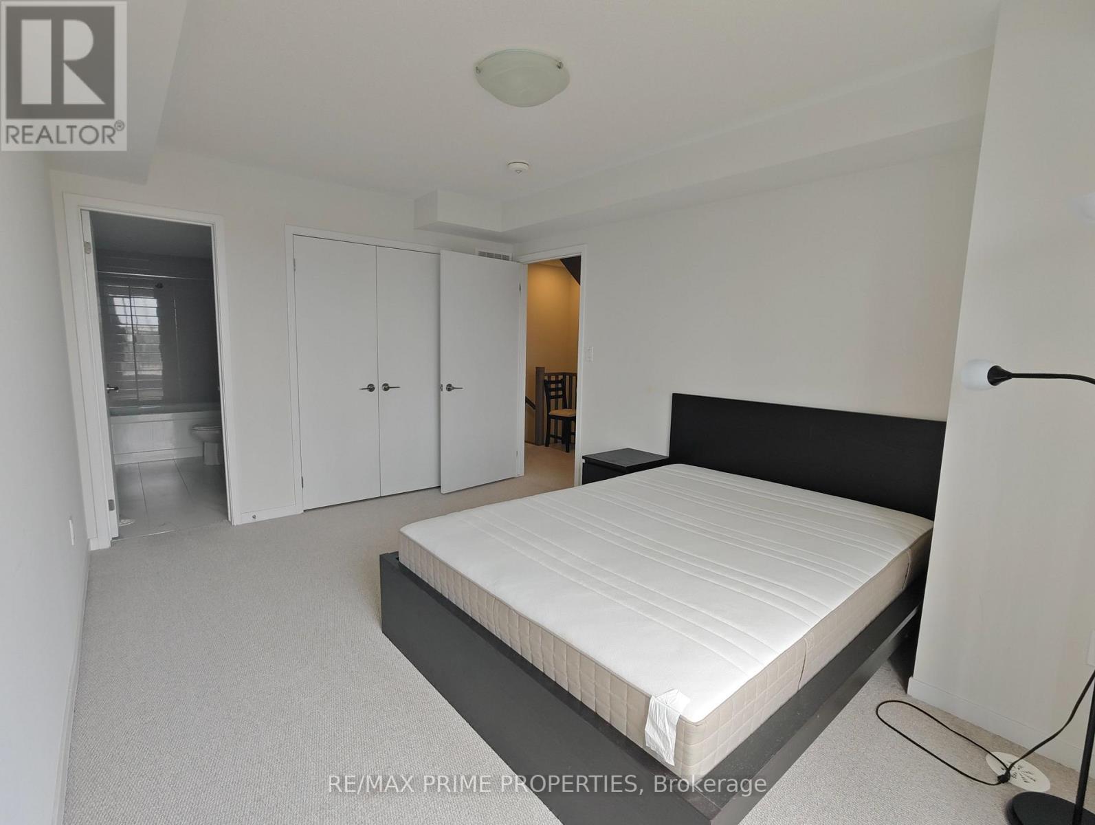 318 - 130 Honeycrisp Crescent, Vaughan, Ontario  L4K 0N7 - Photo 7 - N13536526