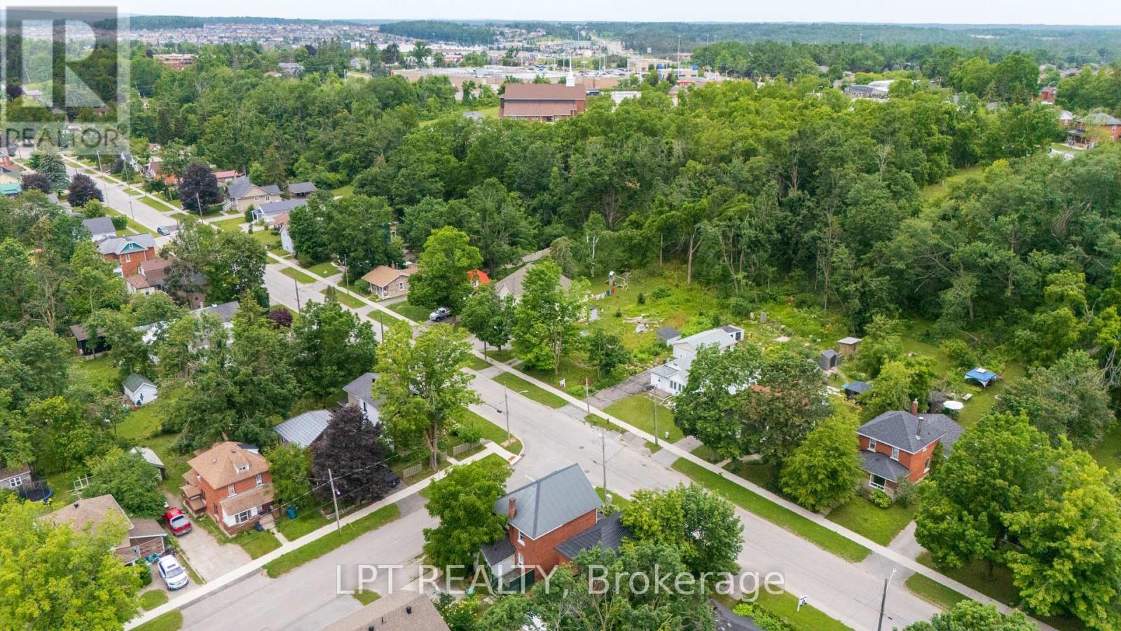 249 Harvey Street, Orillia, Ontario L3V 3M5 - Photo 8 - S13536376
