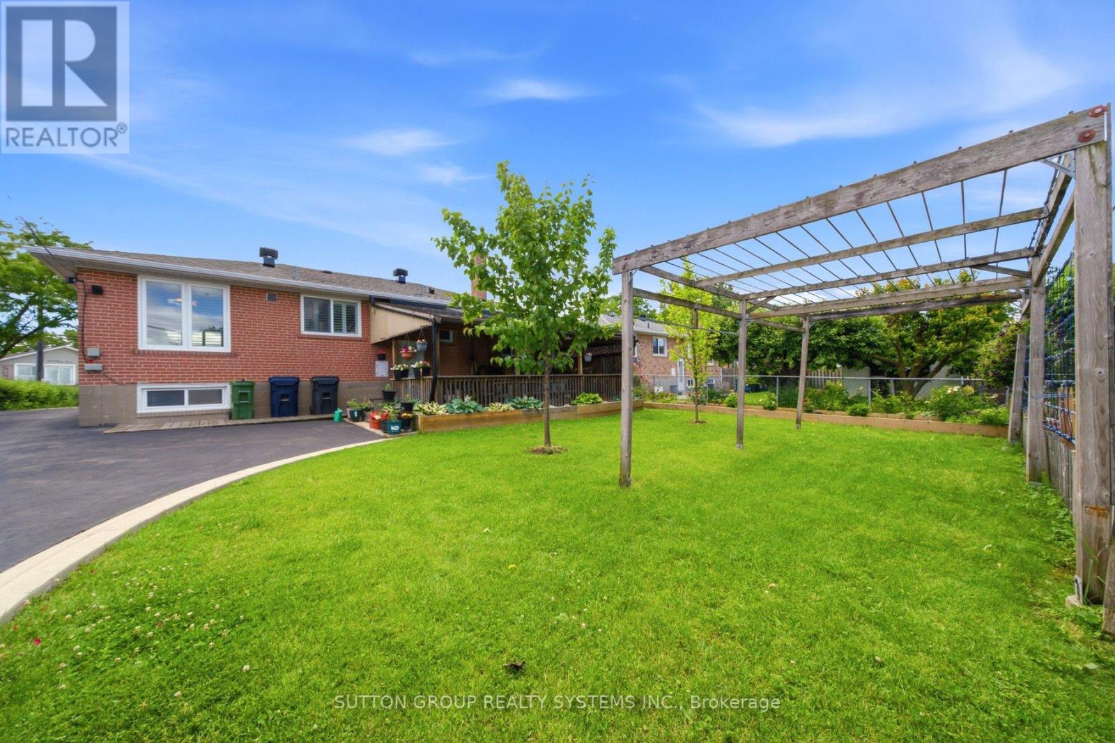 2870 Weston Road, Toronto, Ontario  M9M 2S3 - Photo 34 - W13536360