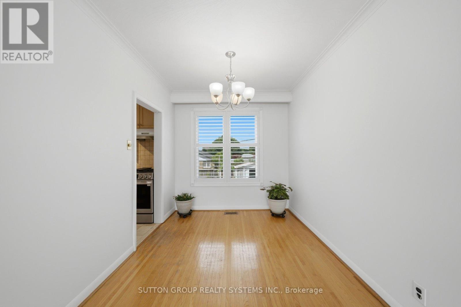 2870 Weston Road, Toronto, Ontario  M9M 2S3 - Photo 8 - W13536360